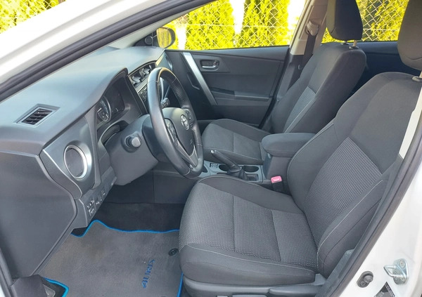 Toyota Auris cena 45900 przebieg: 154000, rok produkcji 2013 z Janowiec Wielkopolski małe 211